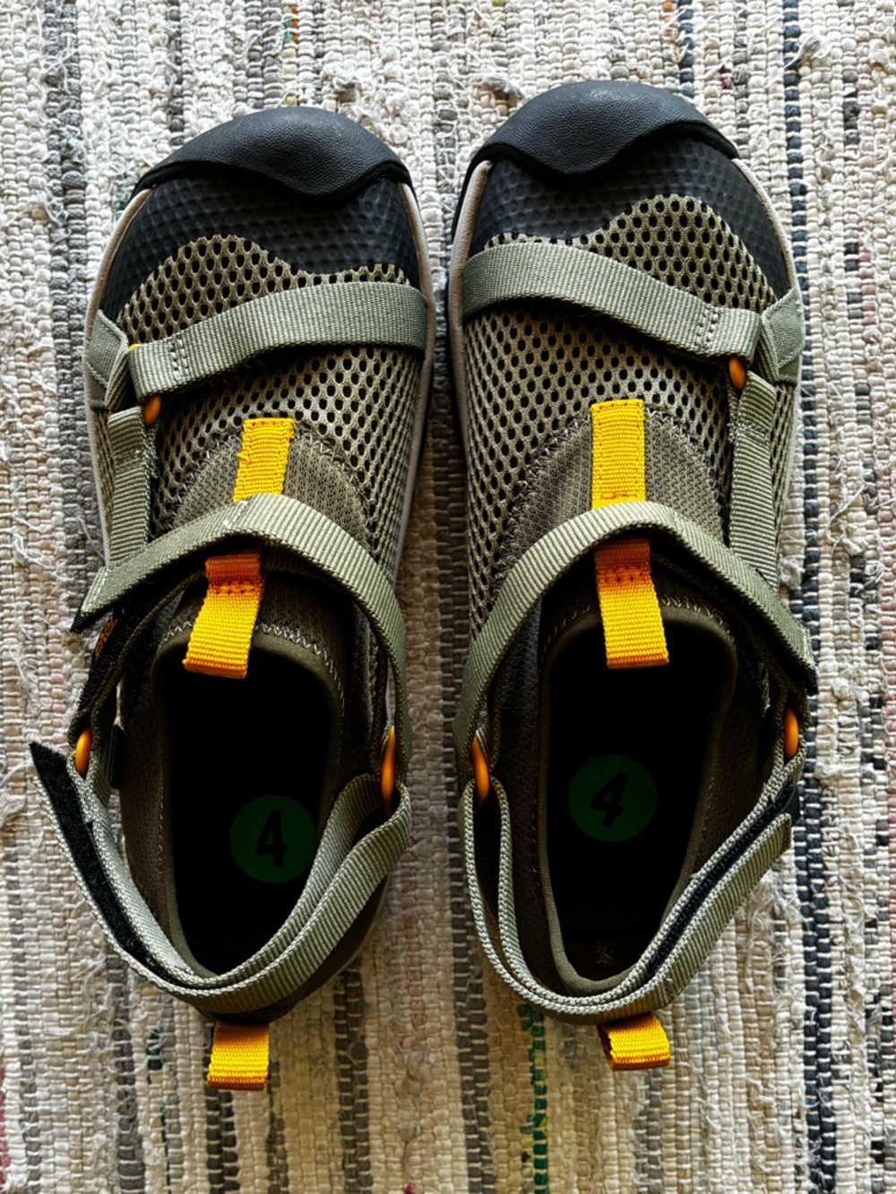 NEW Teva Kids Sz 4 Outflow Universal closed-toe sandals olive green orange black